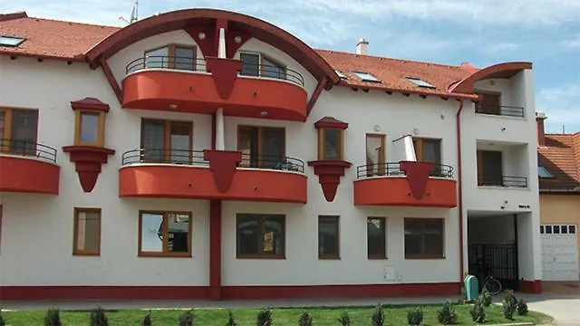 Betty-Major Apartman Hajduszoboszlo Apartment