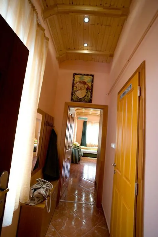Betty-Major Apartman Hajduszoboszlo Apartment